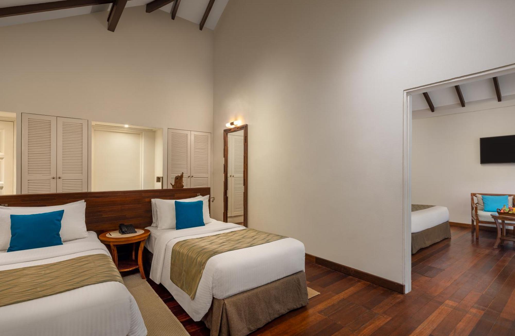 Adaaran Select Meedhupparu - Complimentary Stay For 1 Child For Stays Between April 2025 To September 2025 Meedhoo  Exteriör bild