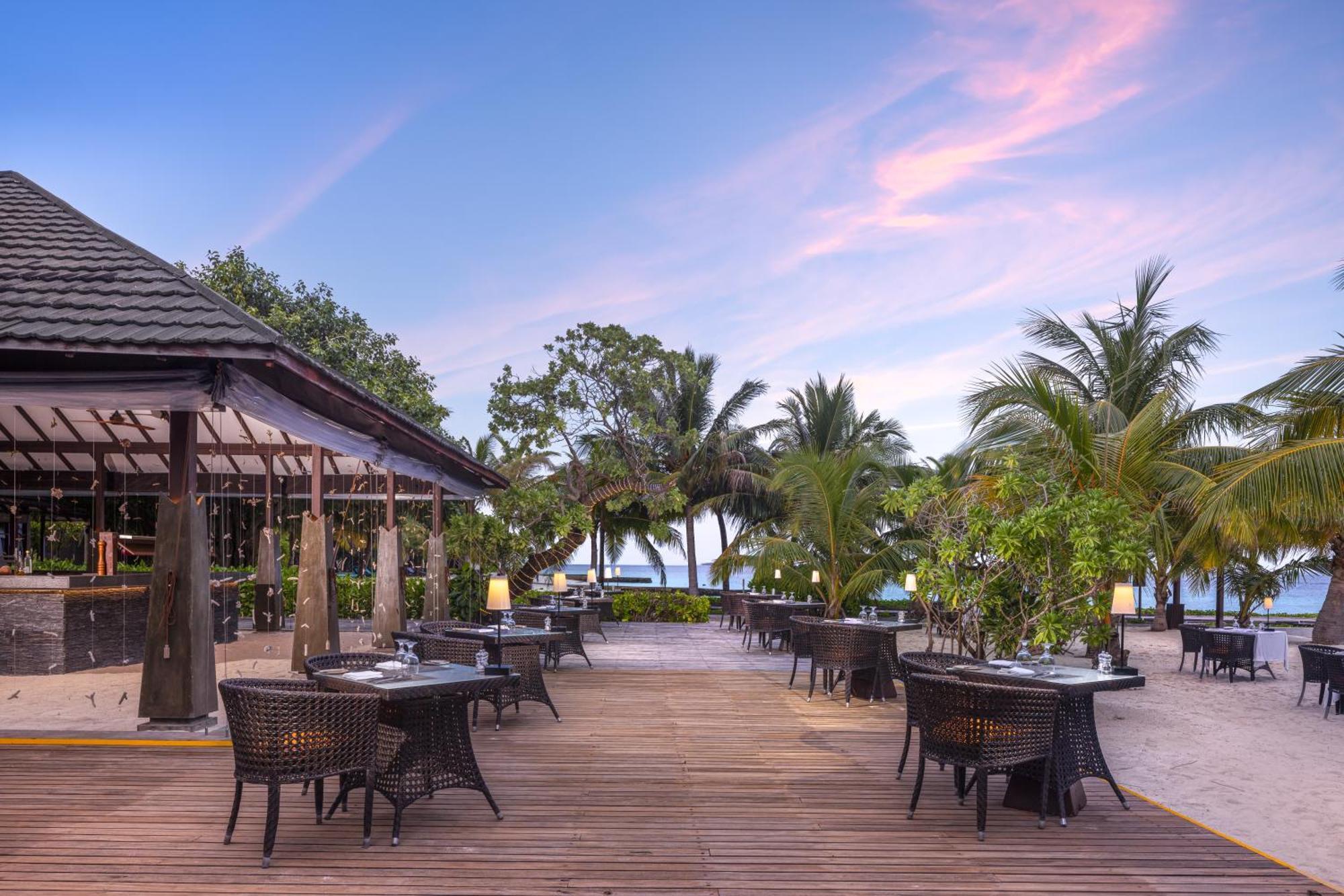 Adaaran Select Meedhupparu - Complimentary Stay For 1 Child For Stays Between April 2025 To September 2025 Meedhoo  Exteriör bild