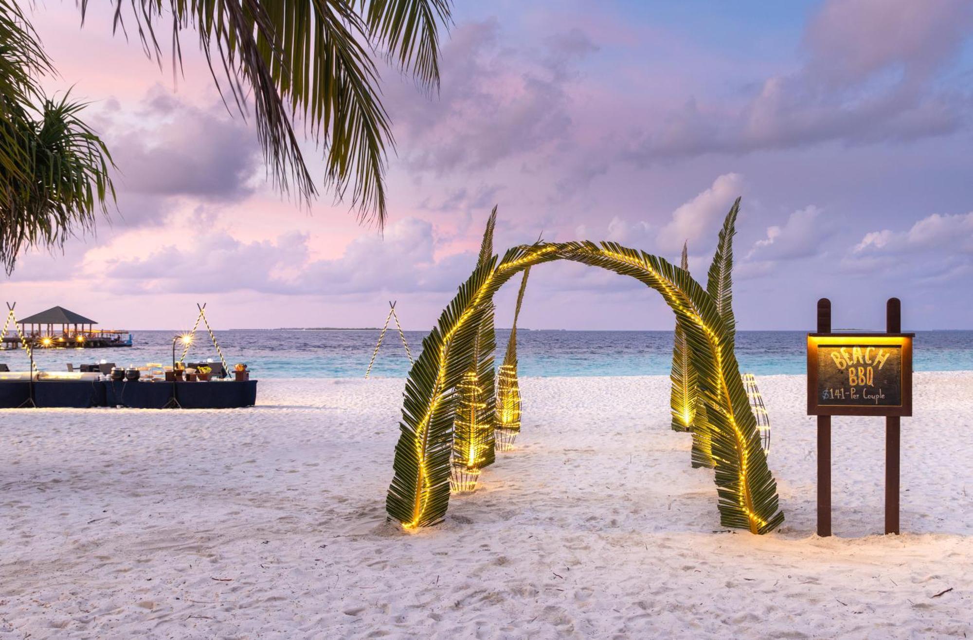 Adaaran Select Meedhupparu - Complimentary Stay For 1 Child For Stays Between April 2025 To September 2025 Meedhoo  Exteriör bild